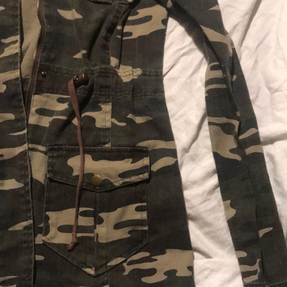 Jacket - Picture 3 of 3